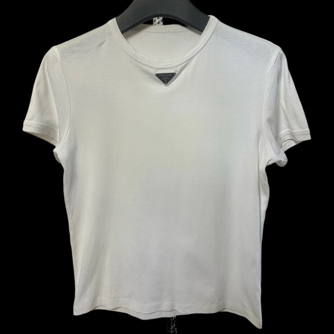 95新 Prada/普拉达 0687普拉达三角钢标短袖/95新/s码