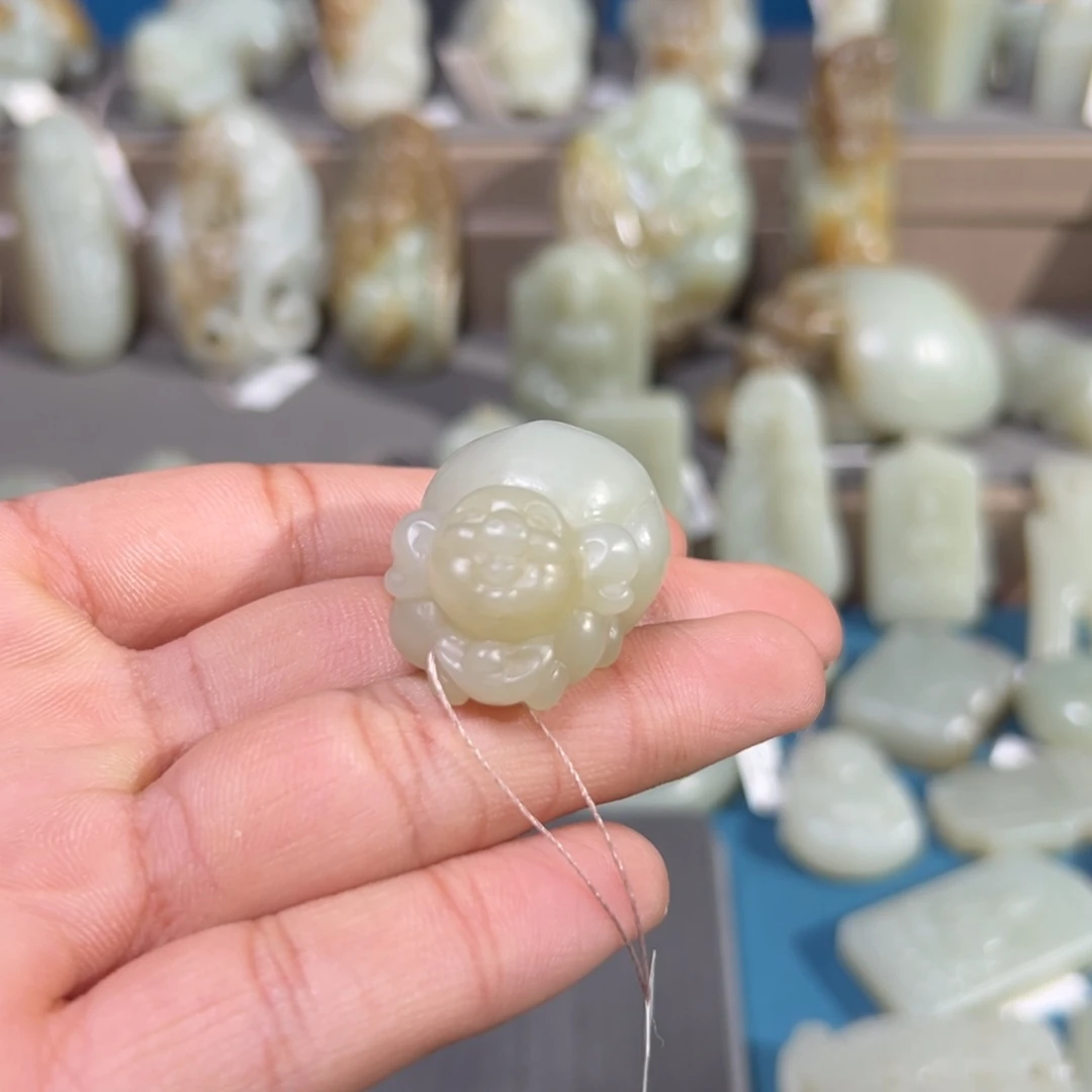 和田玉（糖玉）未镶嵌颈饰