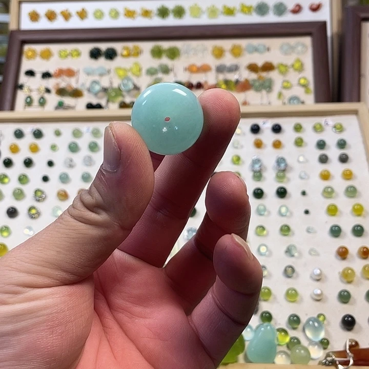 合金蛇纹石玉耳钉