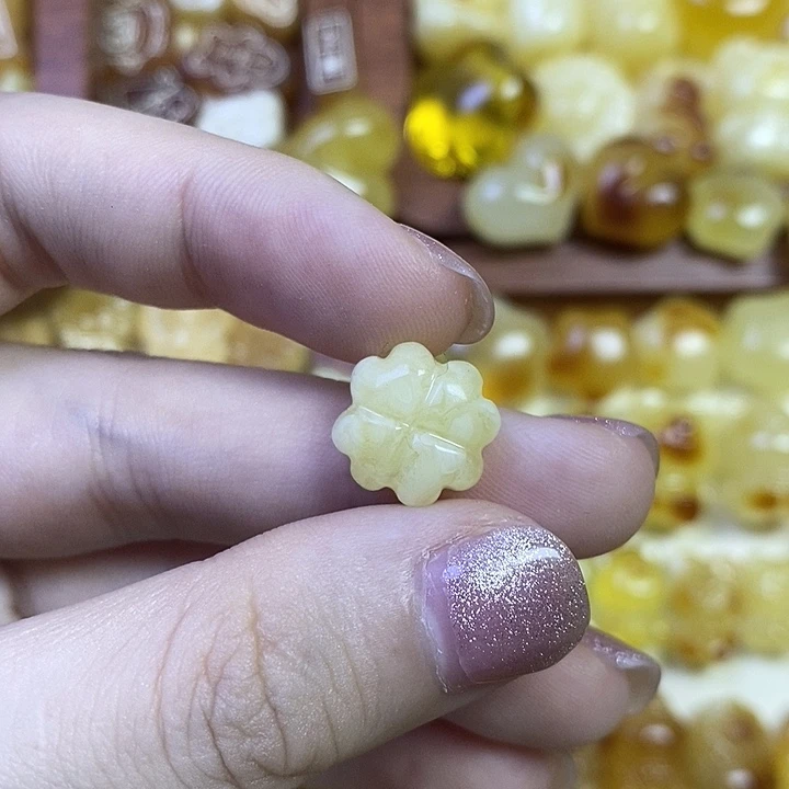 吊坠橄榄核四叶草