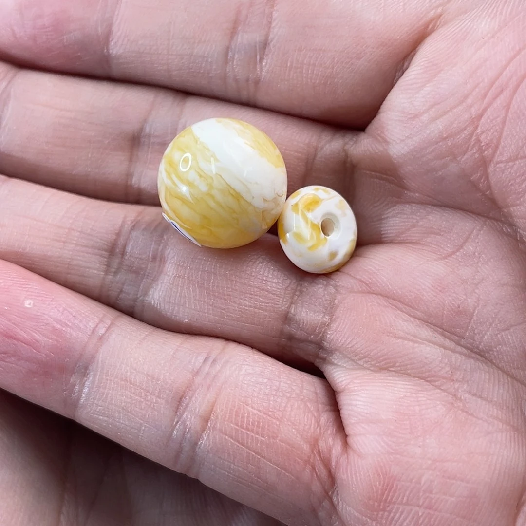 琥珀裸石未镶嵌桀**驯