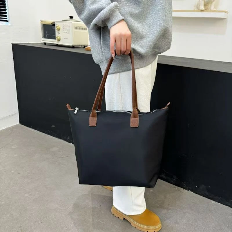 B1 时尚牛津纺简约外出大容量百搭轻便潮妈通勤拉链托特包