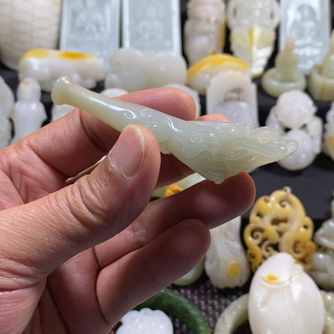 和田玉颈饰未镶嵌他**石