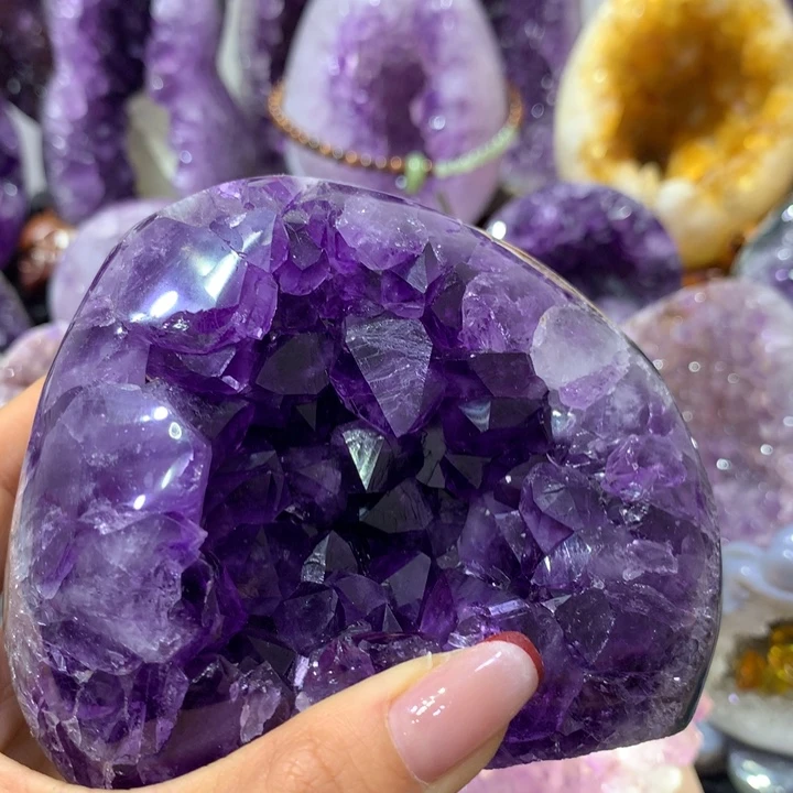 未镶嵌大型摆件（非配饰）水晶