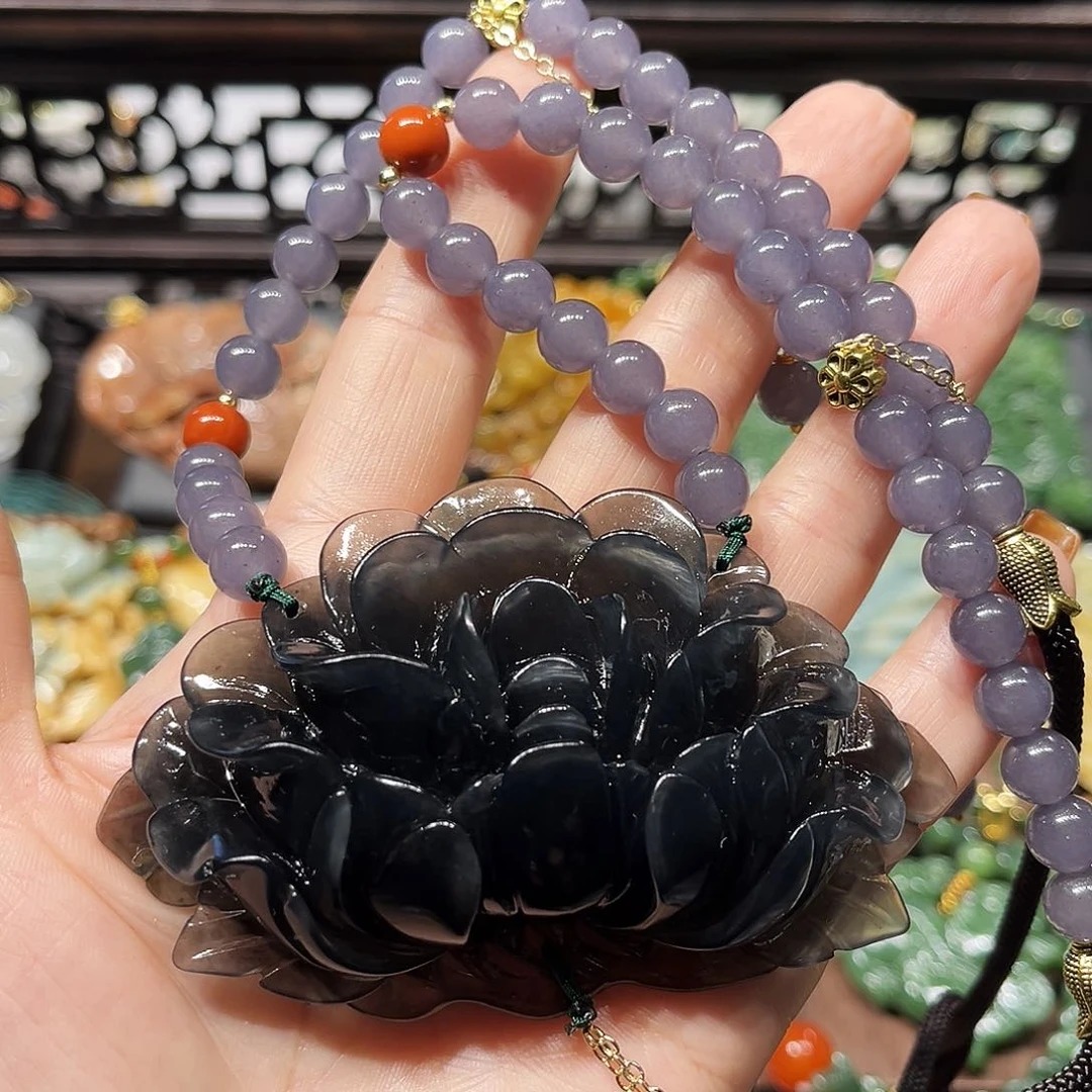 未镶嵌蛇纹石玉吊坠领*