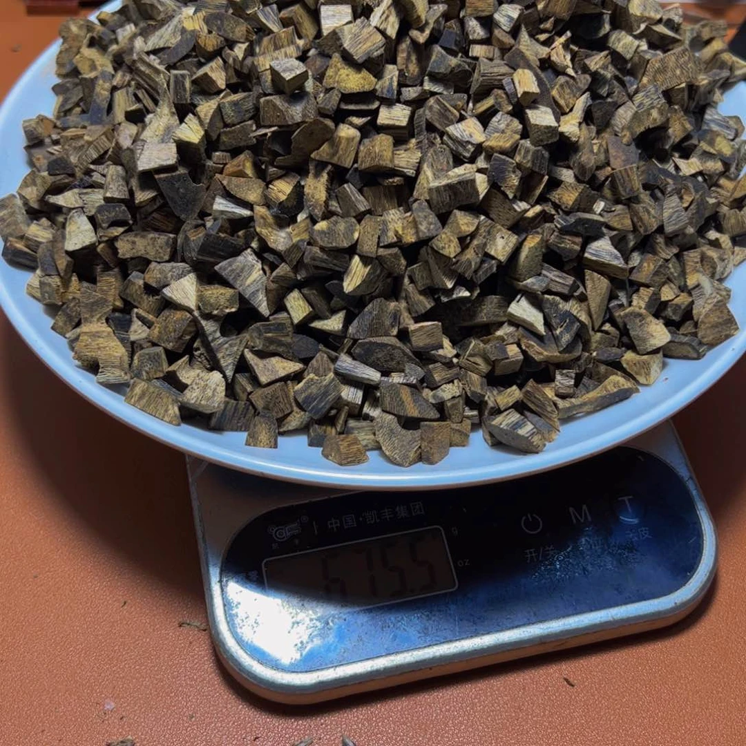 沉香木手把件叶*沉香棋楠料