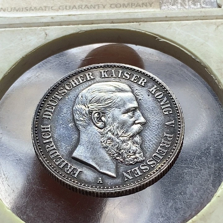 银Ag900德国1888年2马克银币