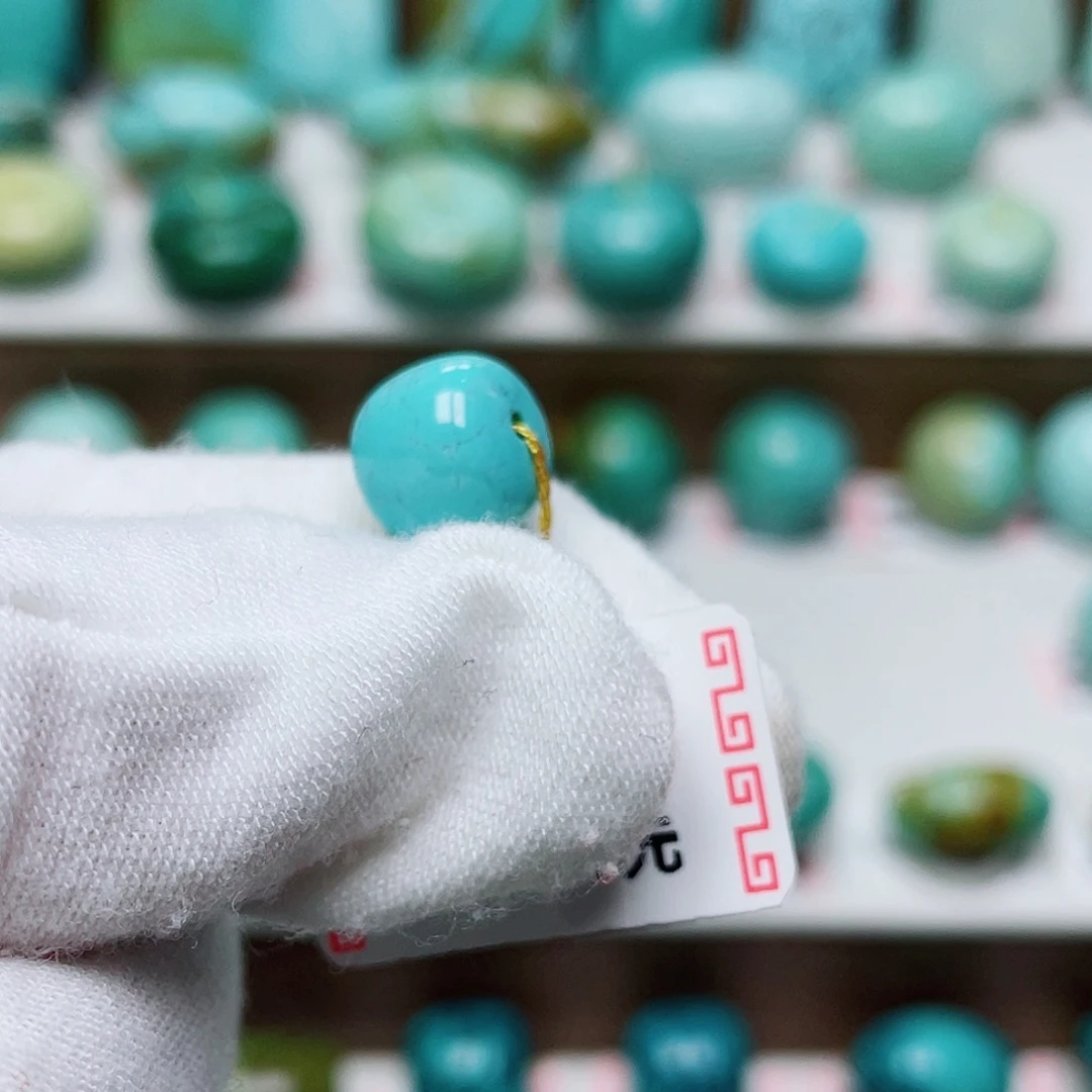 阿***哥绿松石未镶嵌珠宝奇石