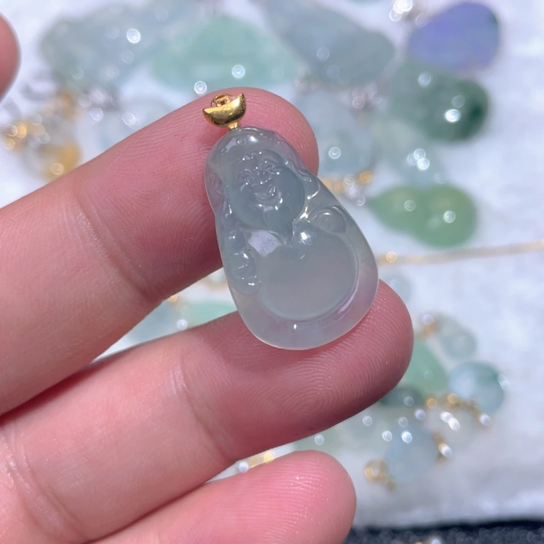 翡翠18K金镶嵌颈饰