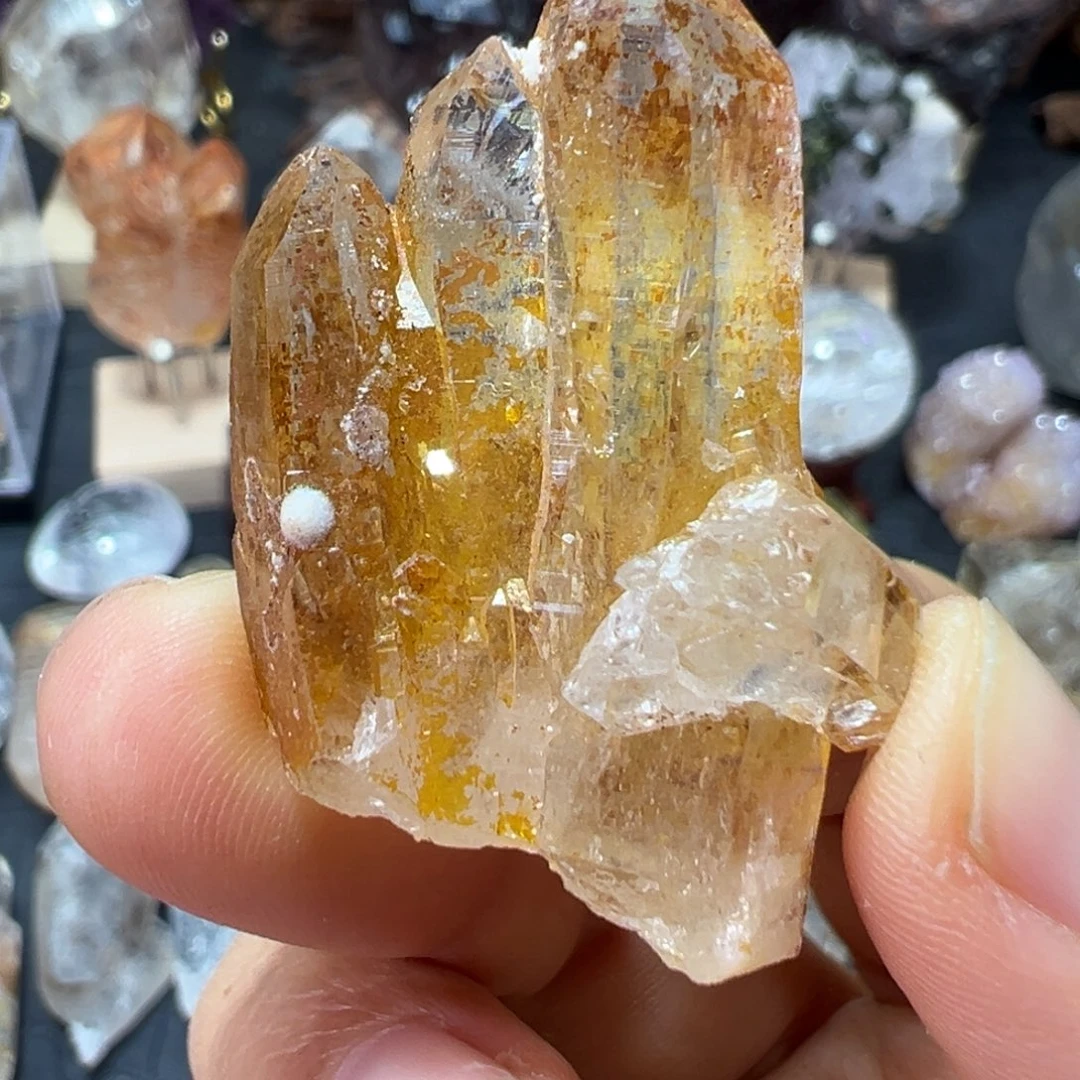 石材黄晶喜马城堡