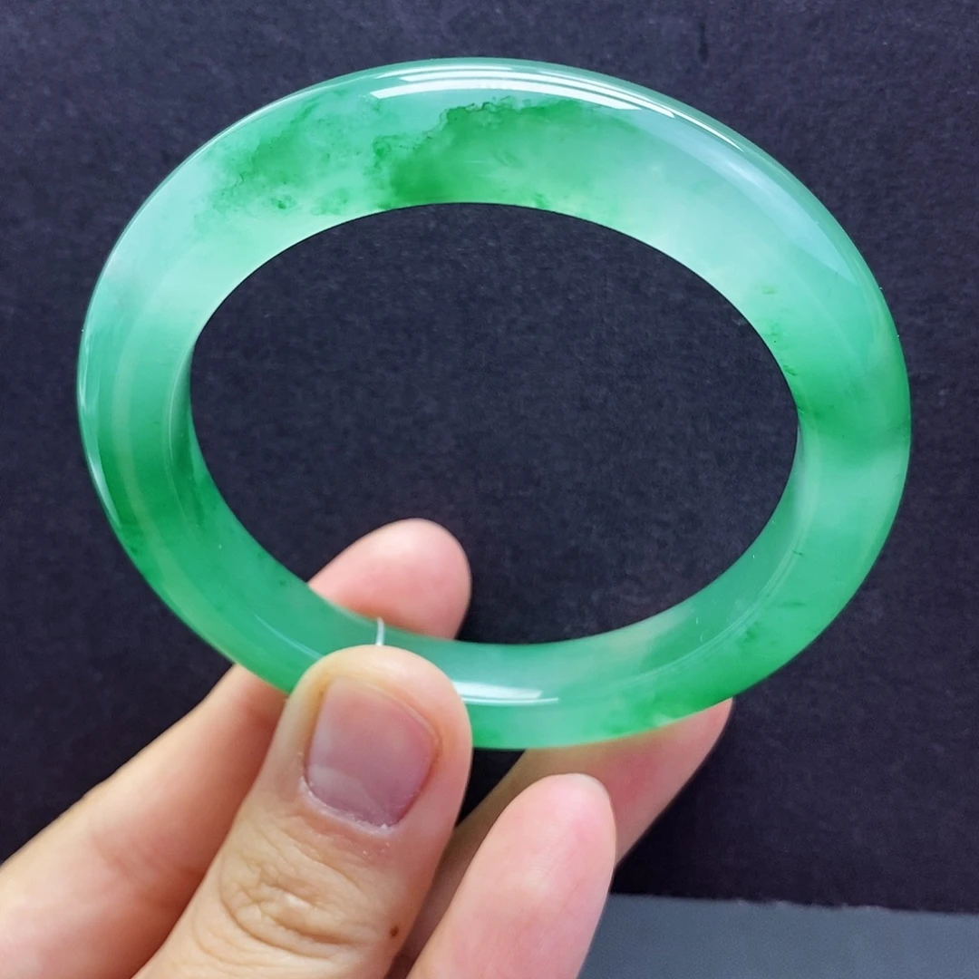 石英质玉未镶嵌手镯