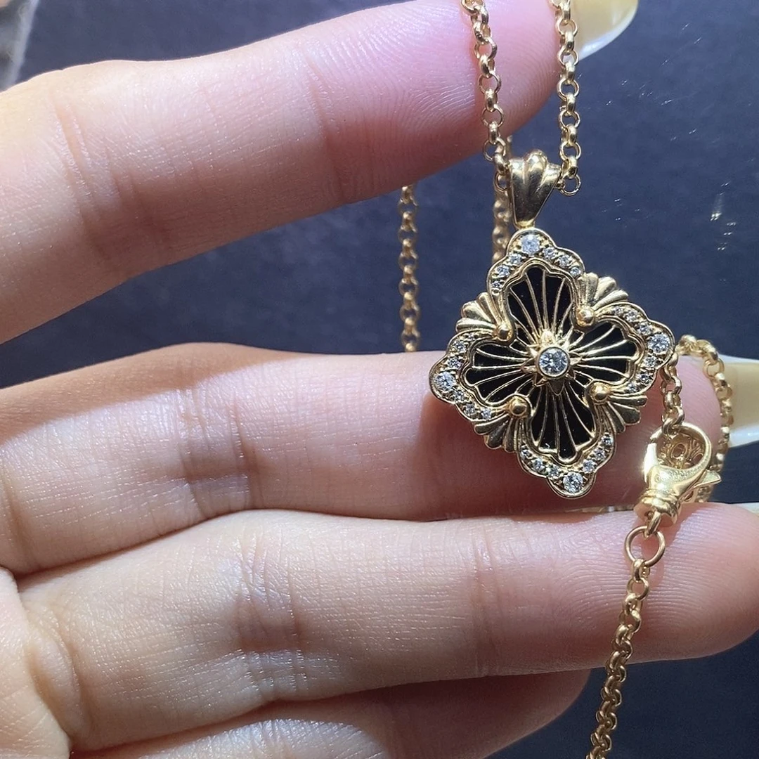 颈饰18K金镶嵌钻石歌剧院黑玛瑙项链大号（11g）