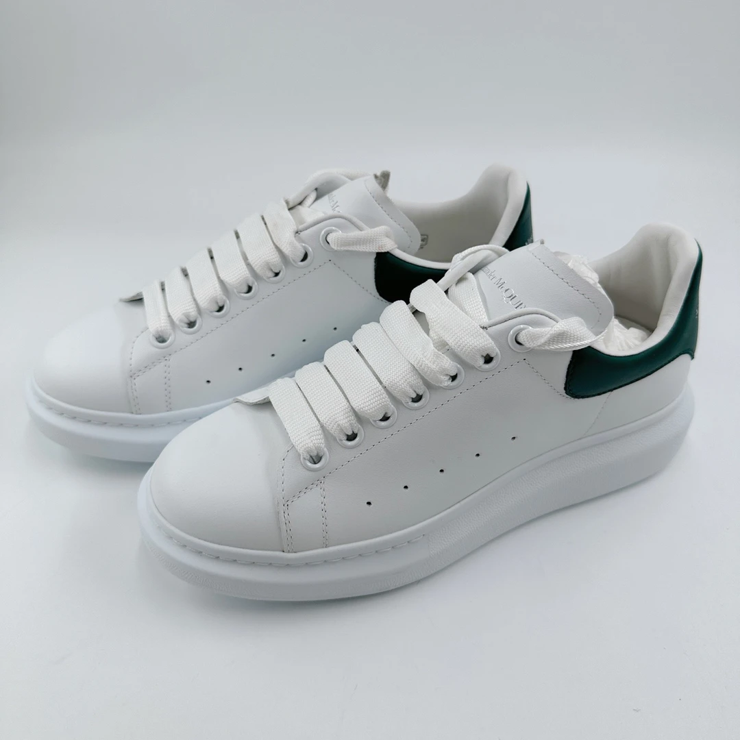 99新 Alexander McQueen/亚历山大·麦昆 40码/牛皮休闲板鞋/08674