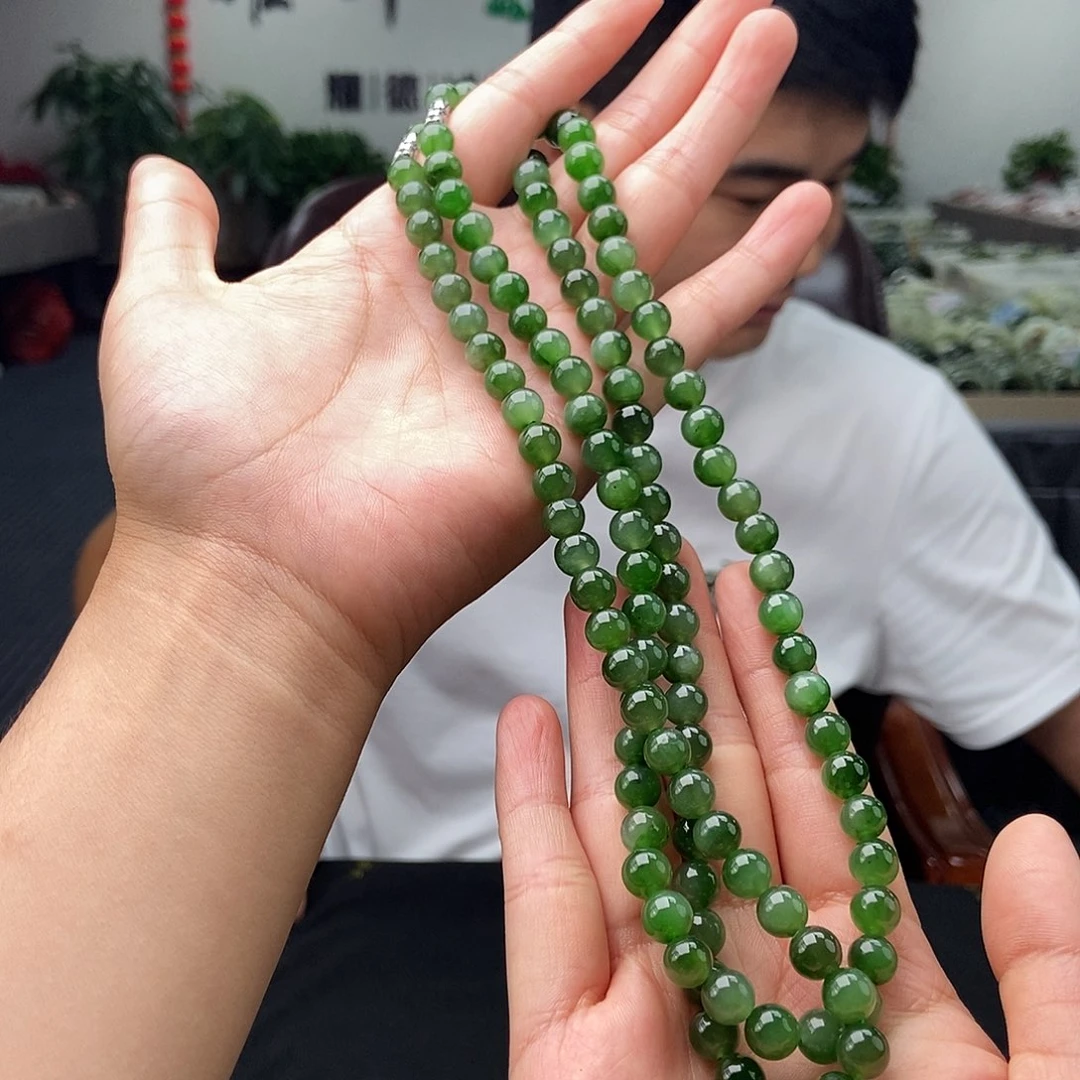 和田玉未镶嵌颈饰颜色多样性发拍一发一