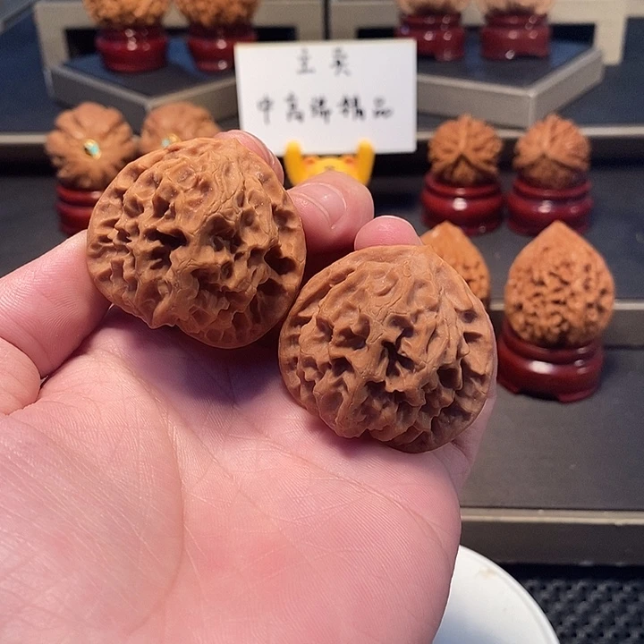 文玩核桃把件D****龙鳞纹