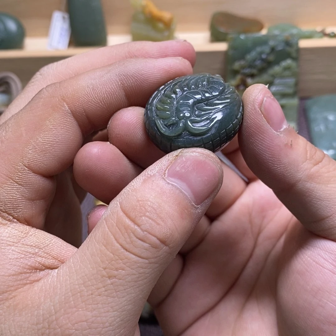 岫岩河磨玉（透闪石质玉）无未镶嵌