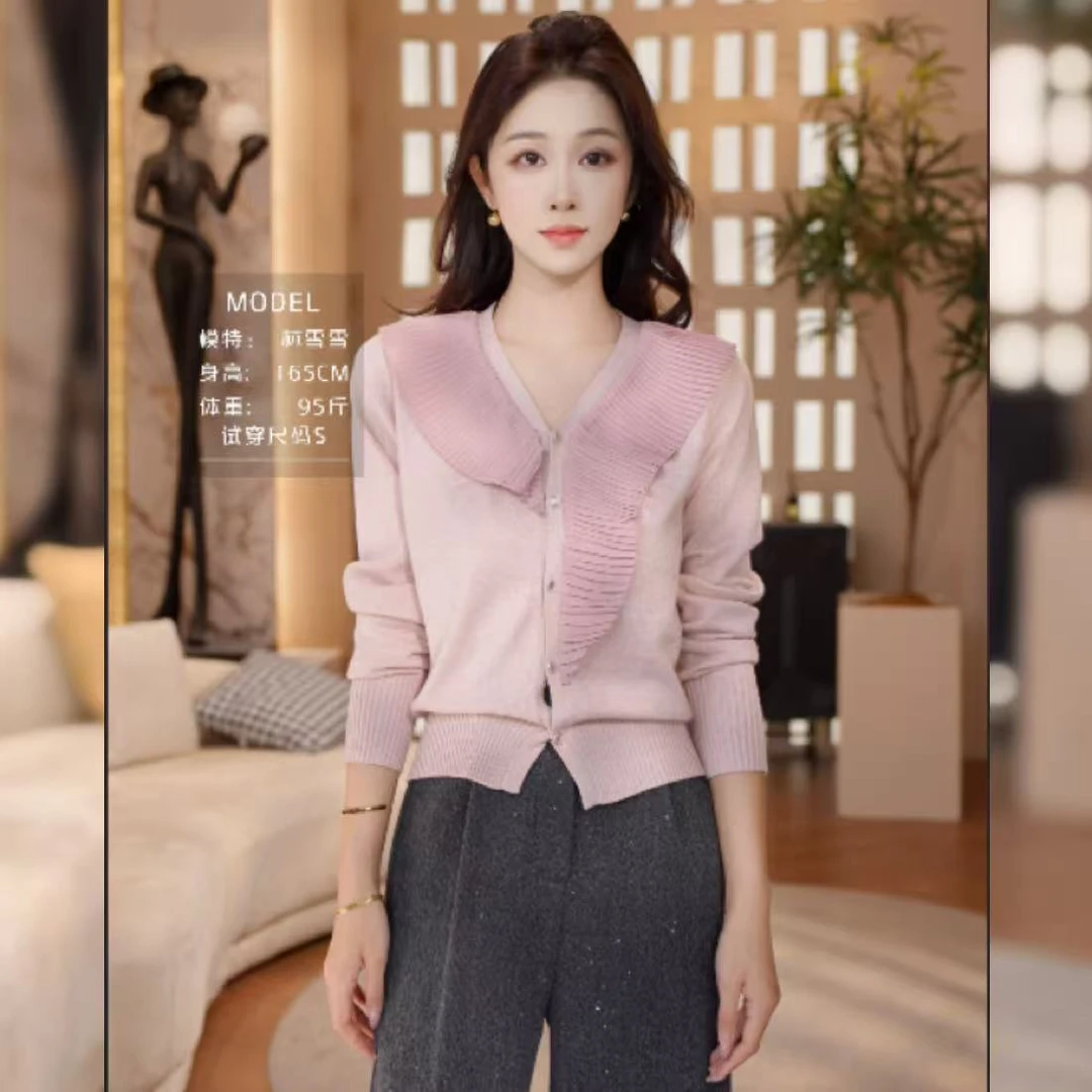 【林雪雪】粉红假日新款显白粉色拼接百褶花边春秋针织衫2510915