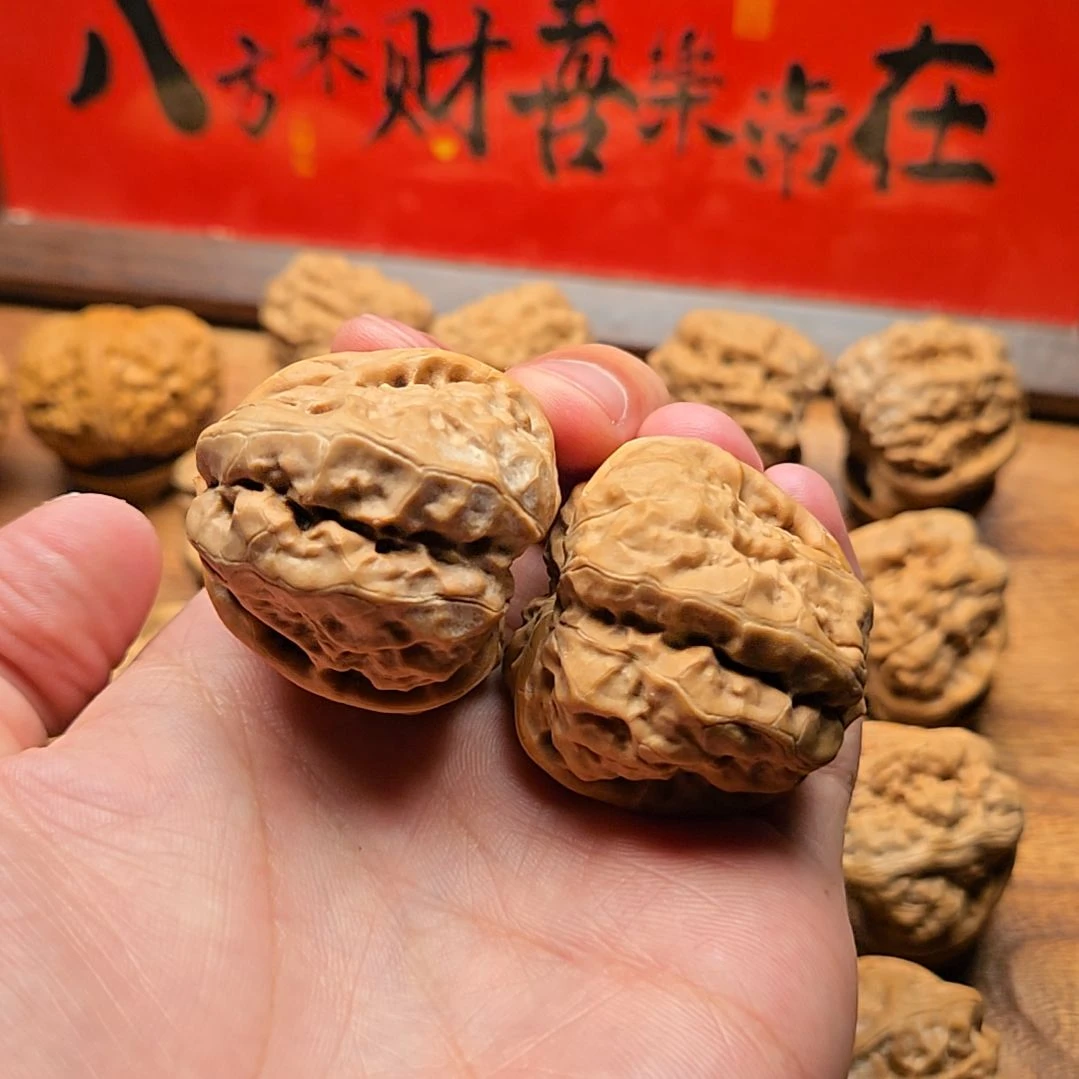 文玩核桃吊坠37x40