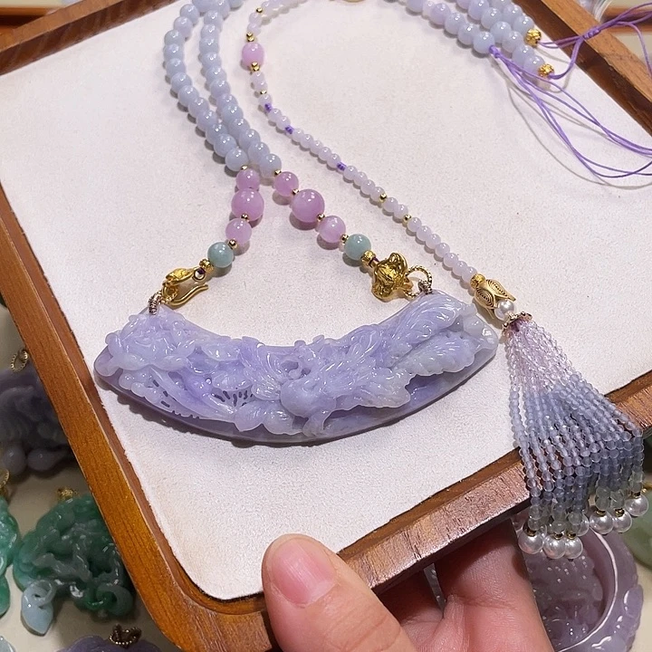 翡翠未镶嵌颈饰翡翠吊坠