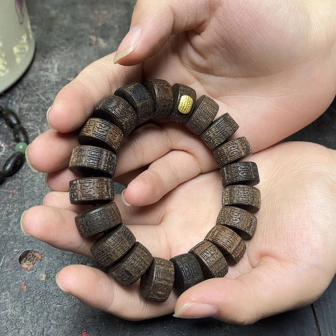 大叶紫檀（黑酸枝木类）