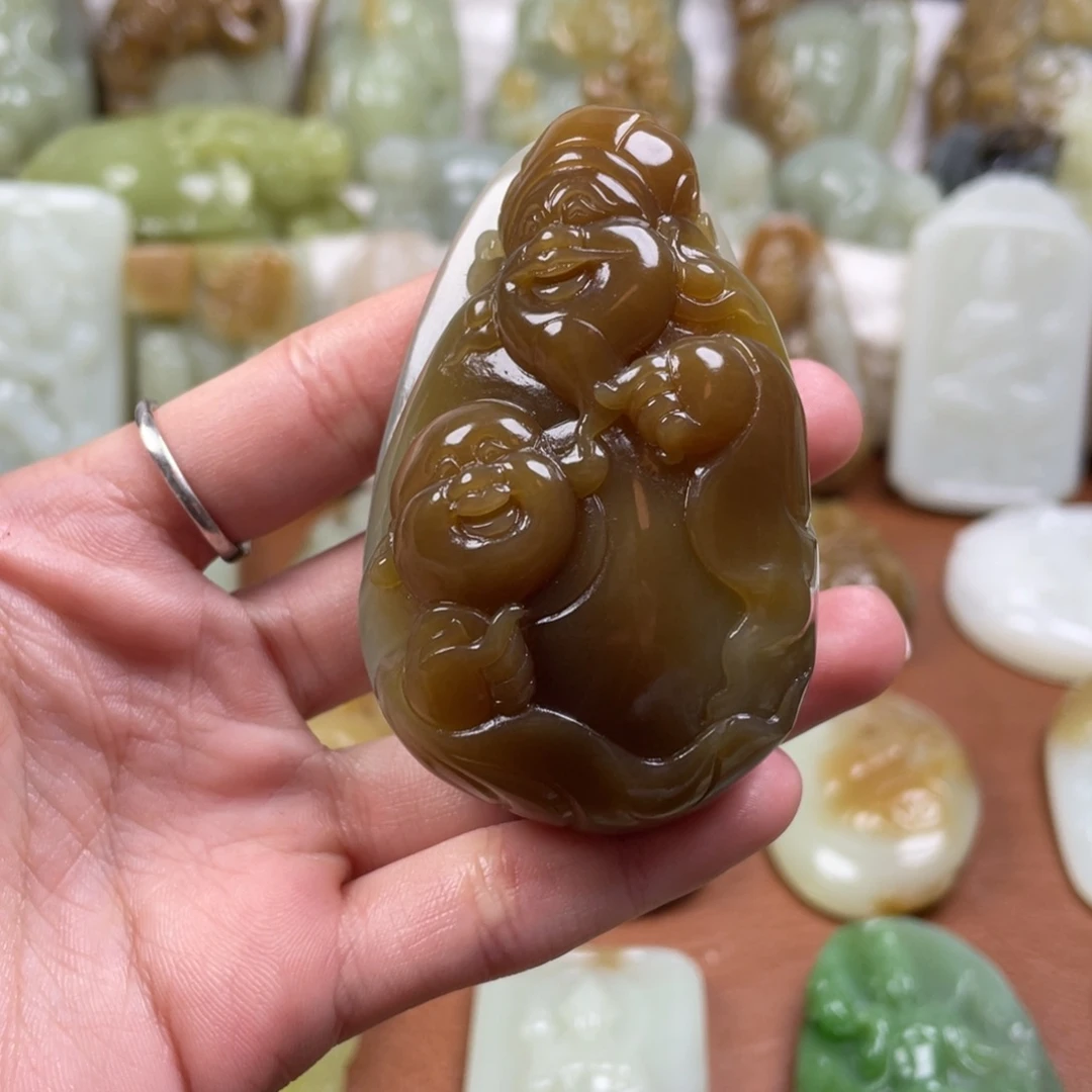 和田玉未镶嵌颈饰