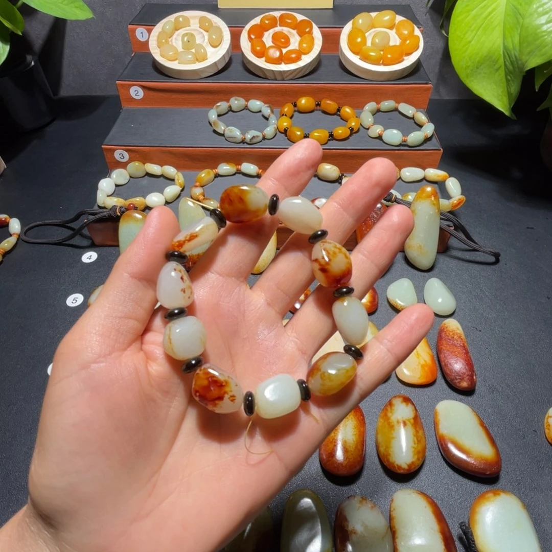 和田玉未镶嵌颈饰凉**瓜