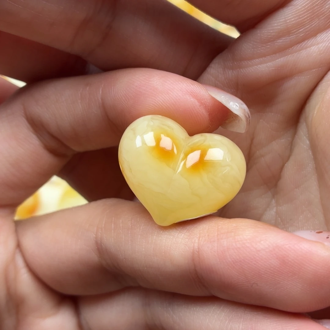 琥珀未镶嵌裸石蜜蜡