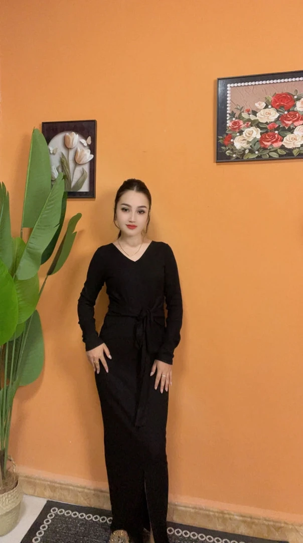 2025黑色长袖包臀显瘦修身气质减龄长款连衣裙