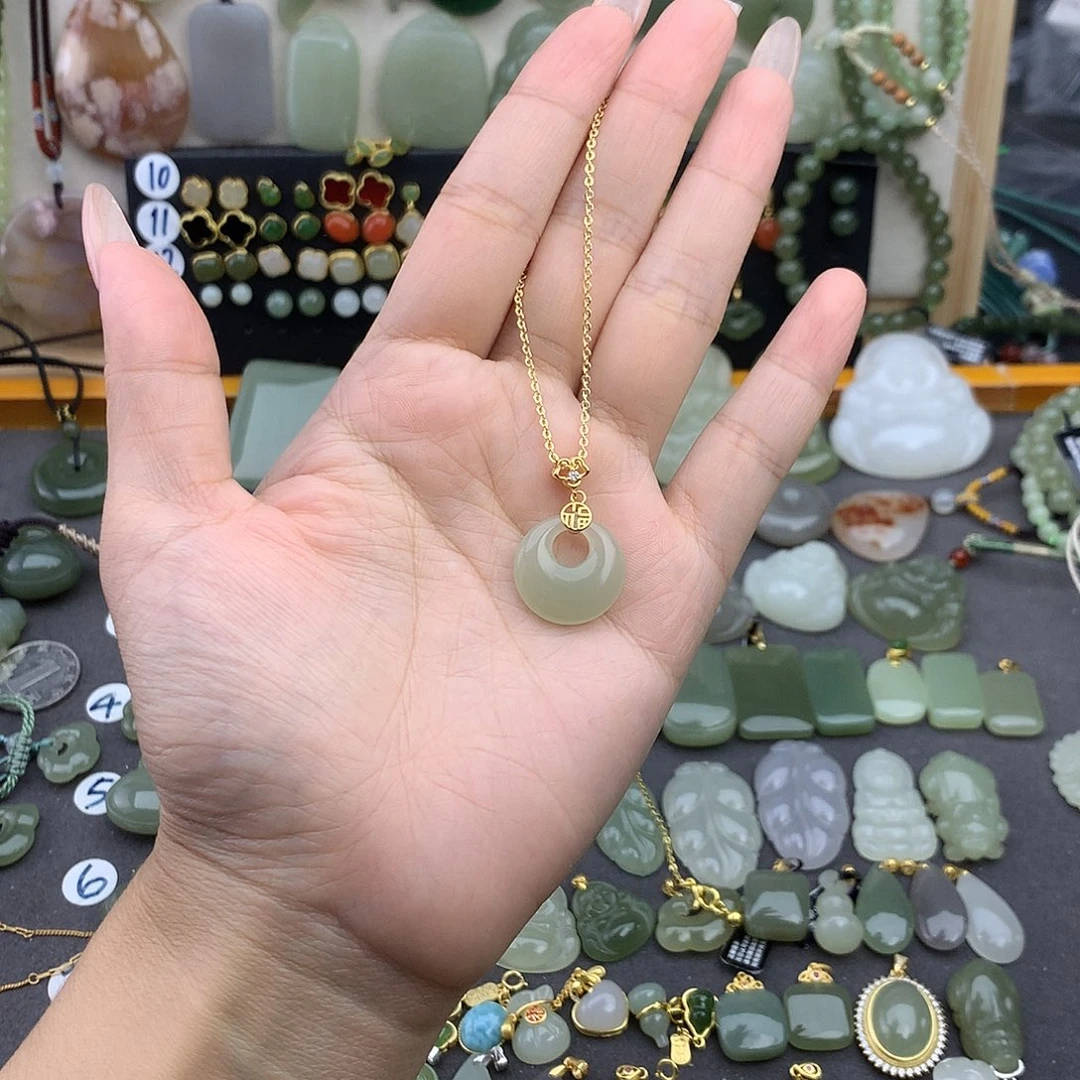 和田玉银S925镶嵌吊坠(赠链)