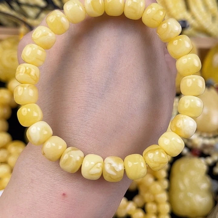 琥珀颈饰未镶嵌琥珀