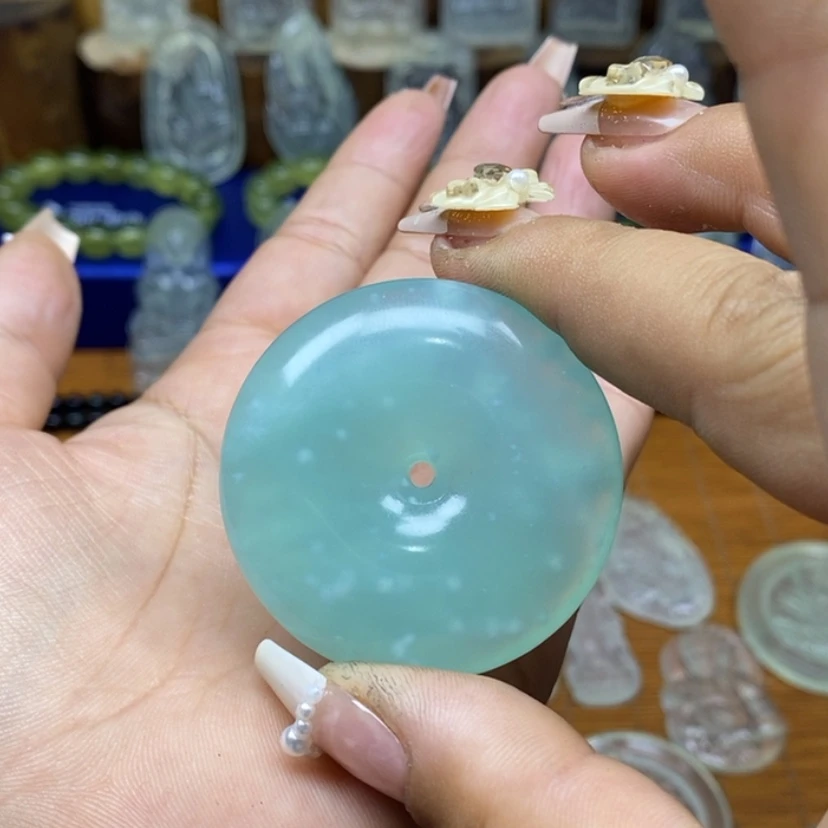 【闪购商品】蛇纹石玉颈饰未镶嵌h**哈