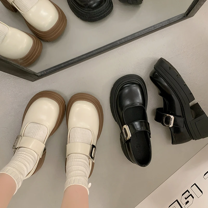 玛丽珍女鞋厚底增高2025夏季新款单鞋出游百搭气质一字带小皮鞋