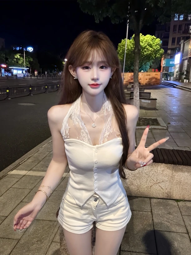 法式蕾丝拼接挂脖吊带温柔V领甜辣修身绝美上衣