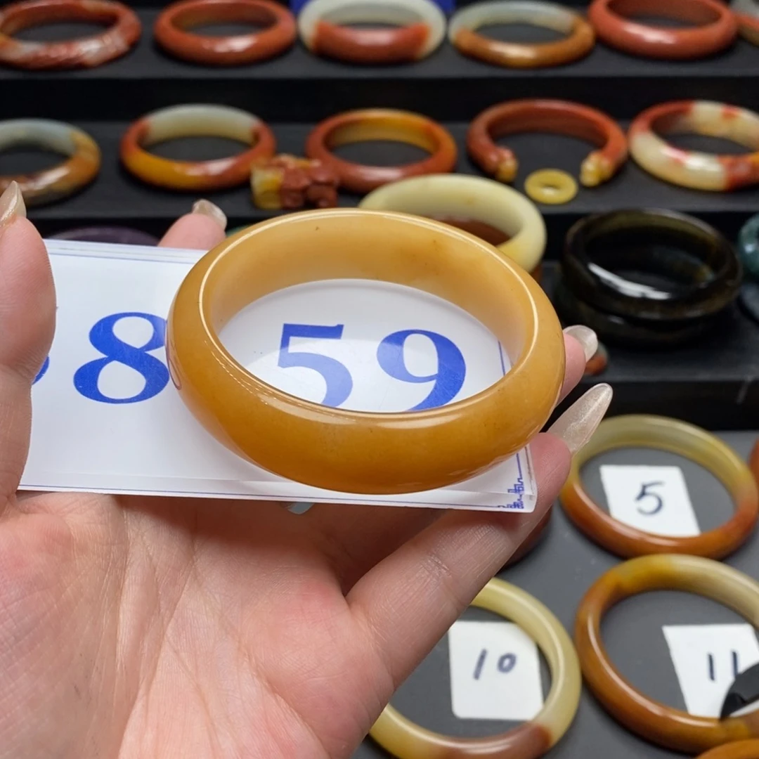 石英质玉（黄龙玉）手镯未镶嵌