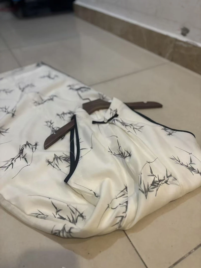 0492 白色 一字扣 挂脖 【墨竹叶】旗袍