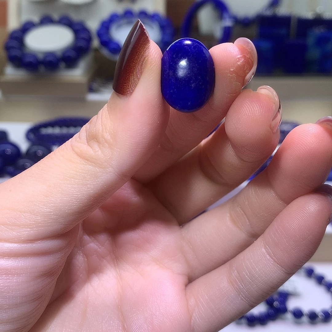 青金石未镶嵌天然原矿戒面