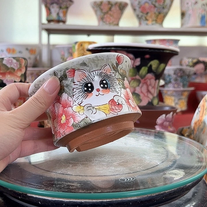 红泥花盆哈哈哈哈哈