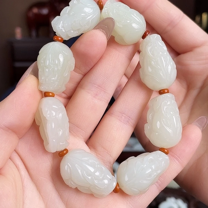 和田玉未镶嵌颈饰定制发货