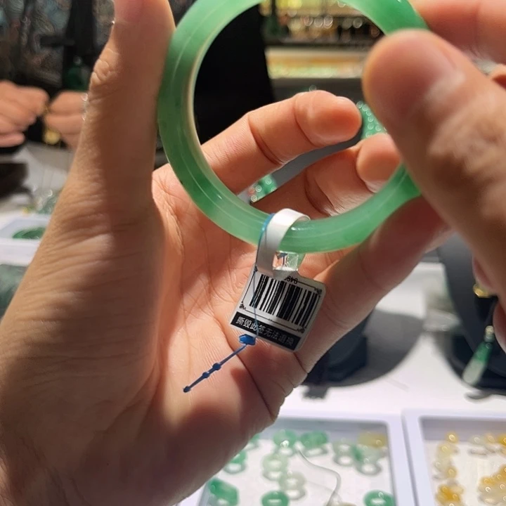 翡翠未镶嵌颈饰圈口55