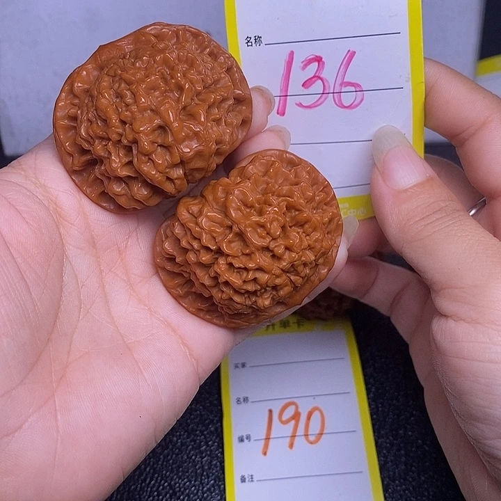 文玩核桃把件136/48官帽福利