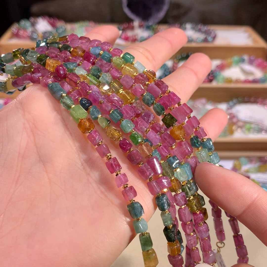 碧玺多样性发货一件未镶嵌