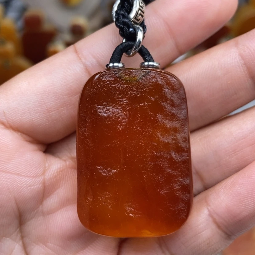 【闪购商品】琥珀颈饰未镶嵌