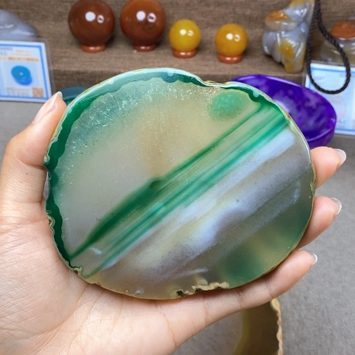 【闪购商品】玛瑙/玉髓一未镶嵌巍**岭