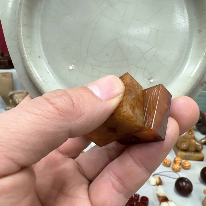 摆件辛**资g g vv h b h h j