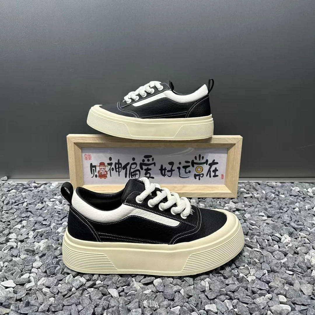 男士潮鞋低帮2025新款百搭系带厚底休闲鞋男拼色皮面增高板鞋