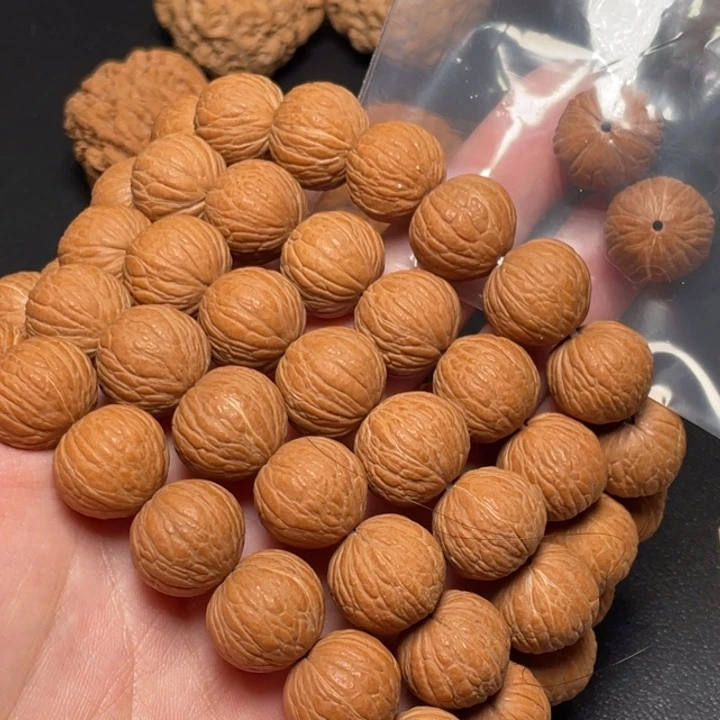 把件文玩核桃猴头凤羽 16尺左右 带俩备籽