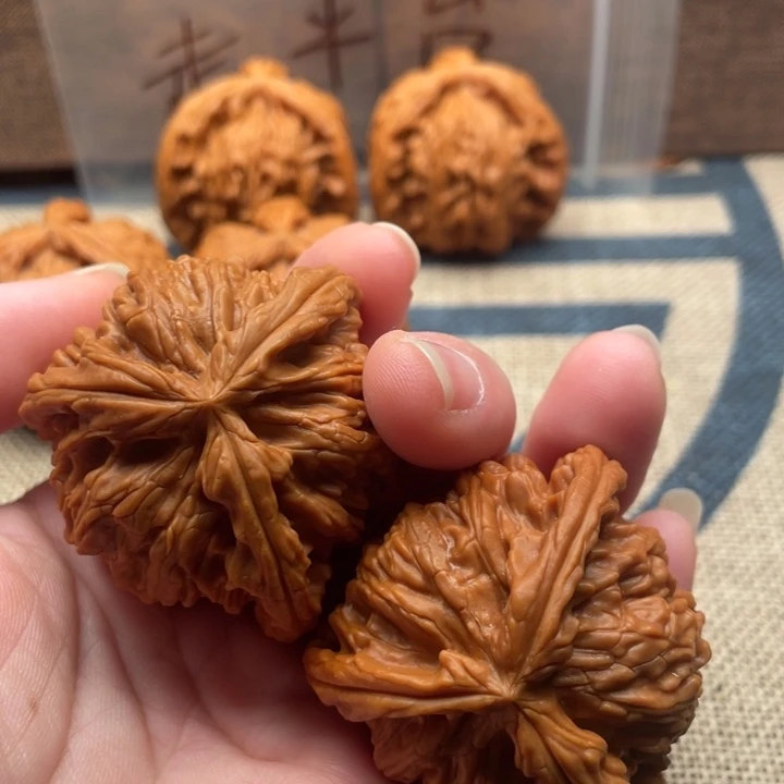 ****袋核桃白狮子43核桃