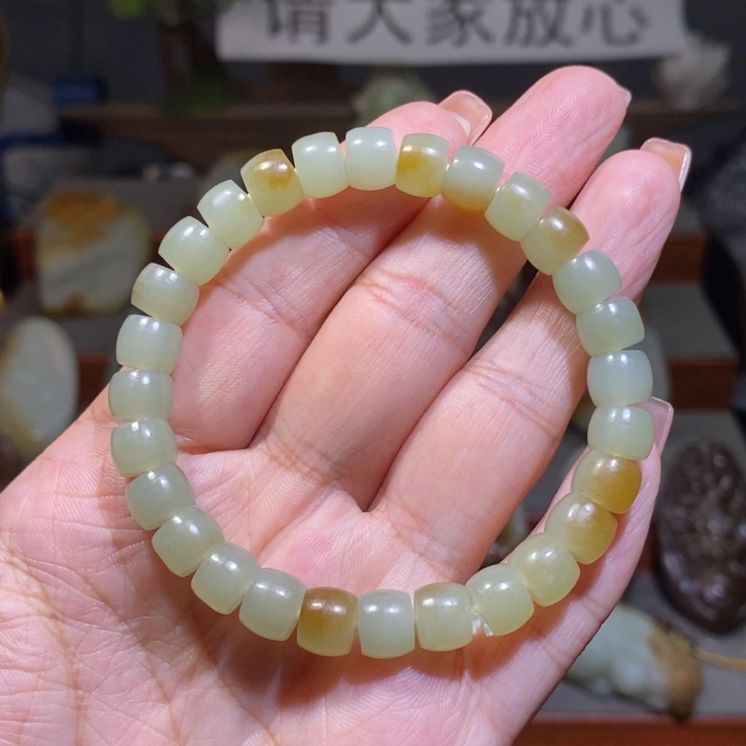 未镶嵌手链和田玉卡8
