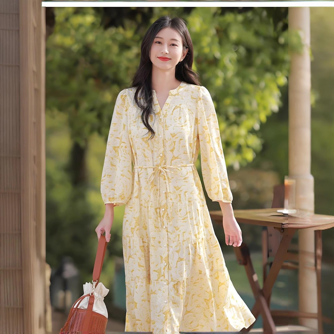 IC小个子温柔风显瘦法式黄色碎花甜美气质时尚春夏连衣裙