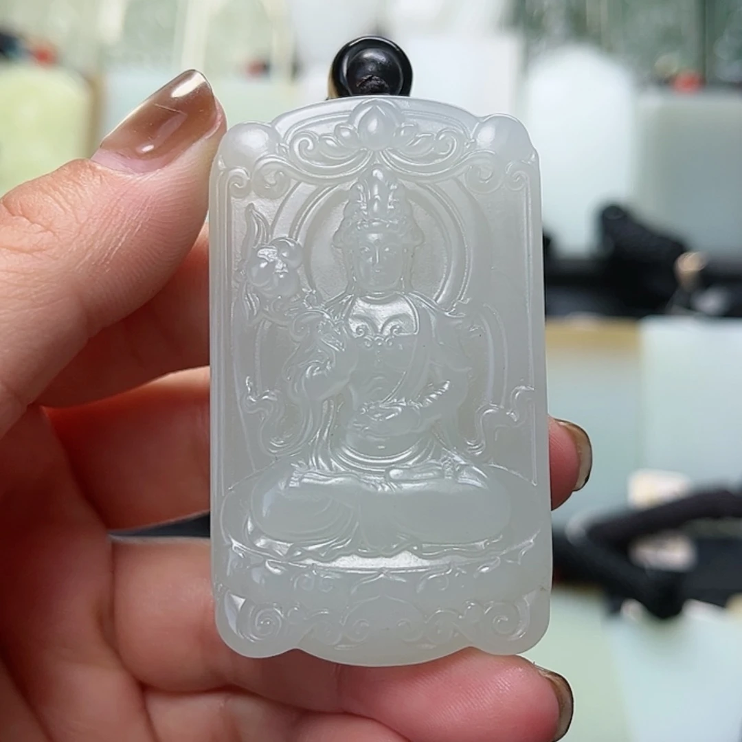 【闪购商品】颈饰未镶嵌和田玉